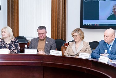 Как обеспечить приток специалистов на предприятия региона